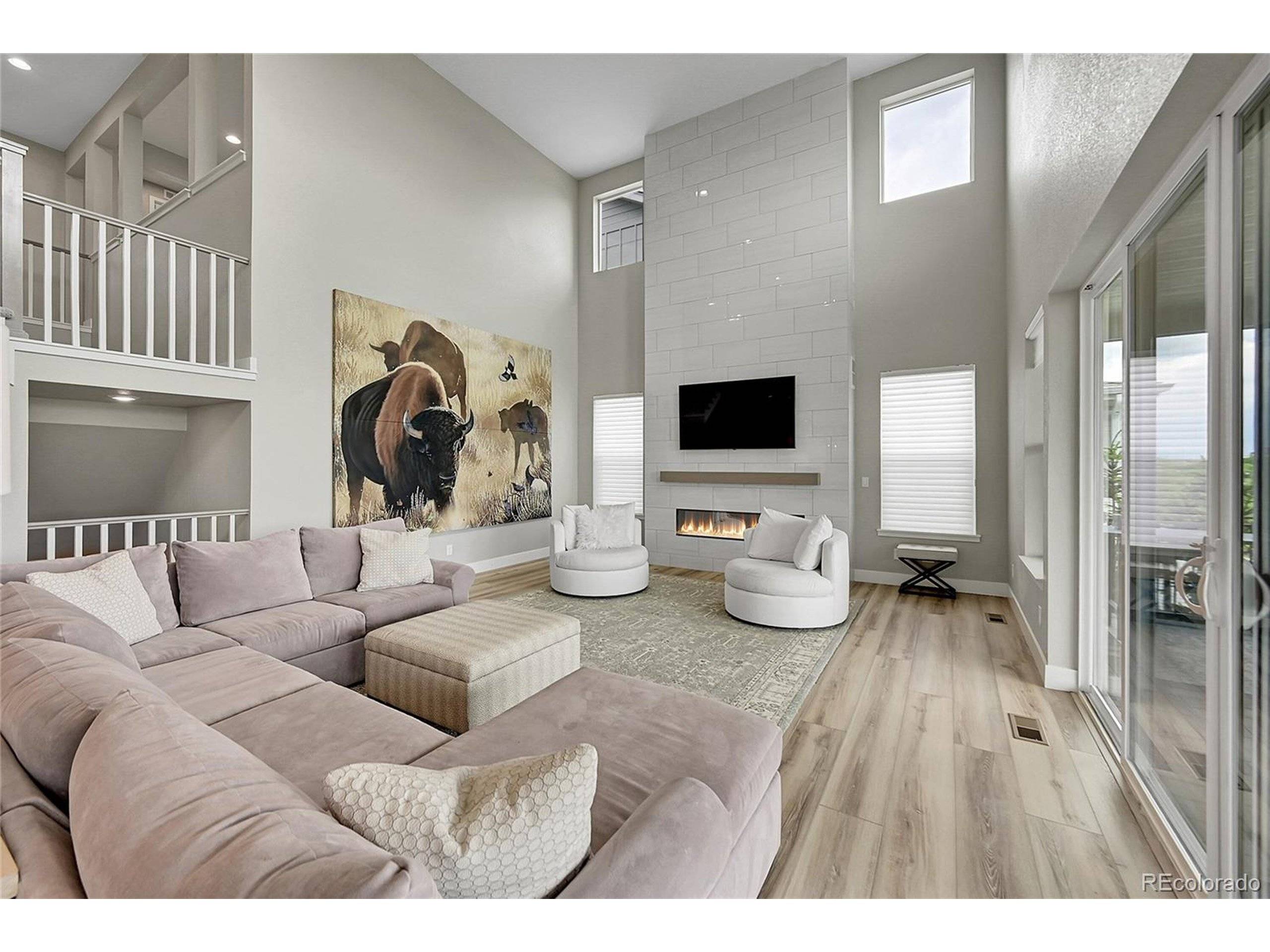 6912 Sunstrand Ct, Castle Pines, CO 80108