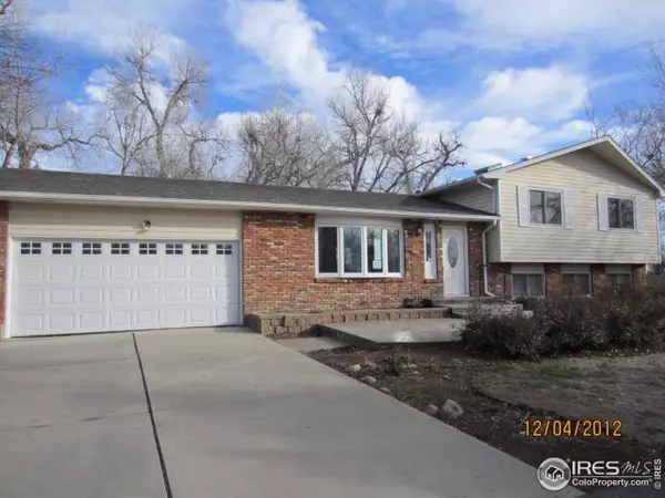 5238 Apple Dr, Fort Collins, CO 80526