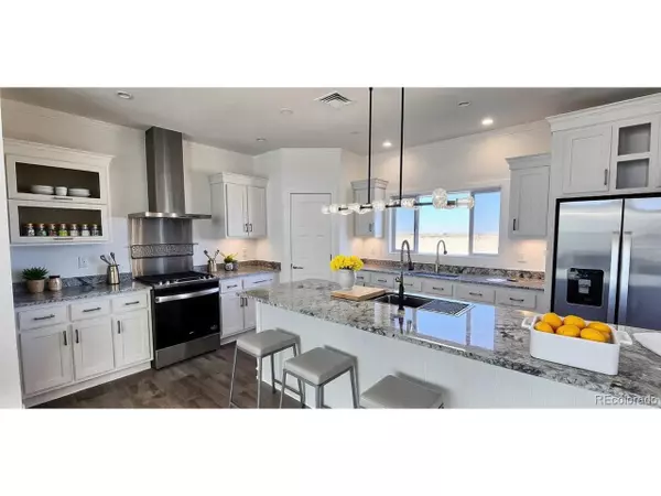 60600 E 56th Ave, Strasburg, CO 80136