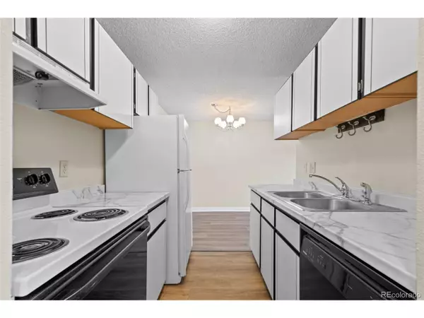 Thornton, CO 80260,10211 Ura Ln #204