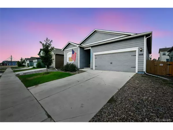 208 N Stewart St, Keenesburg, CO 80643