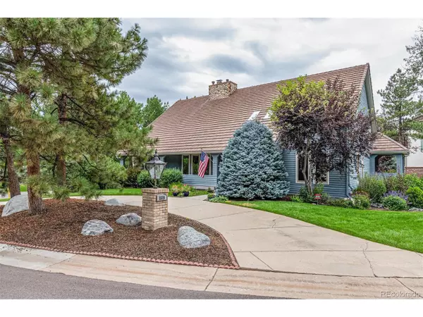 1519 E Maplewood Ct, Centennial, CO 80121