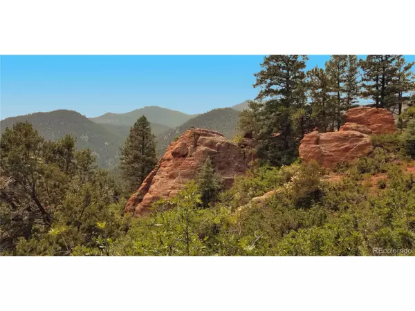 298 Sugarloaf Summit Rd, Manitou Springs, CO 80829