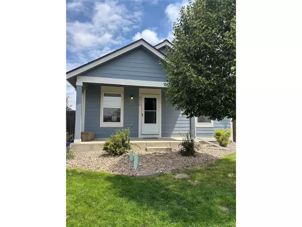 2746 Quarterland St, Strasburg, CO 80136
