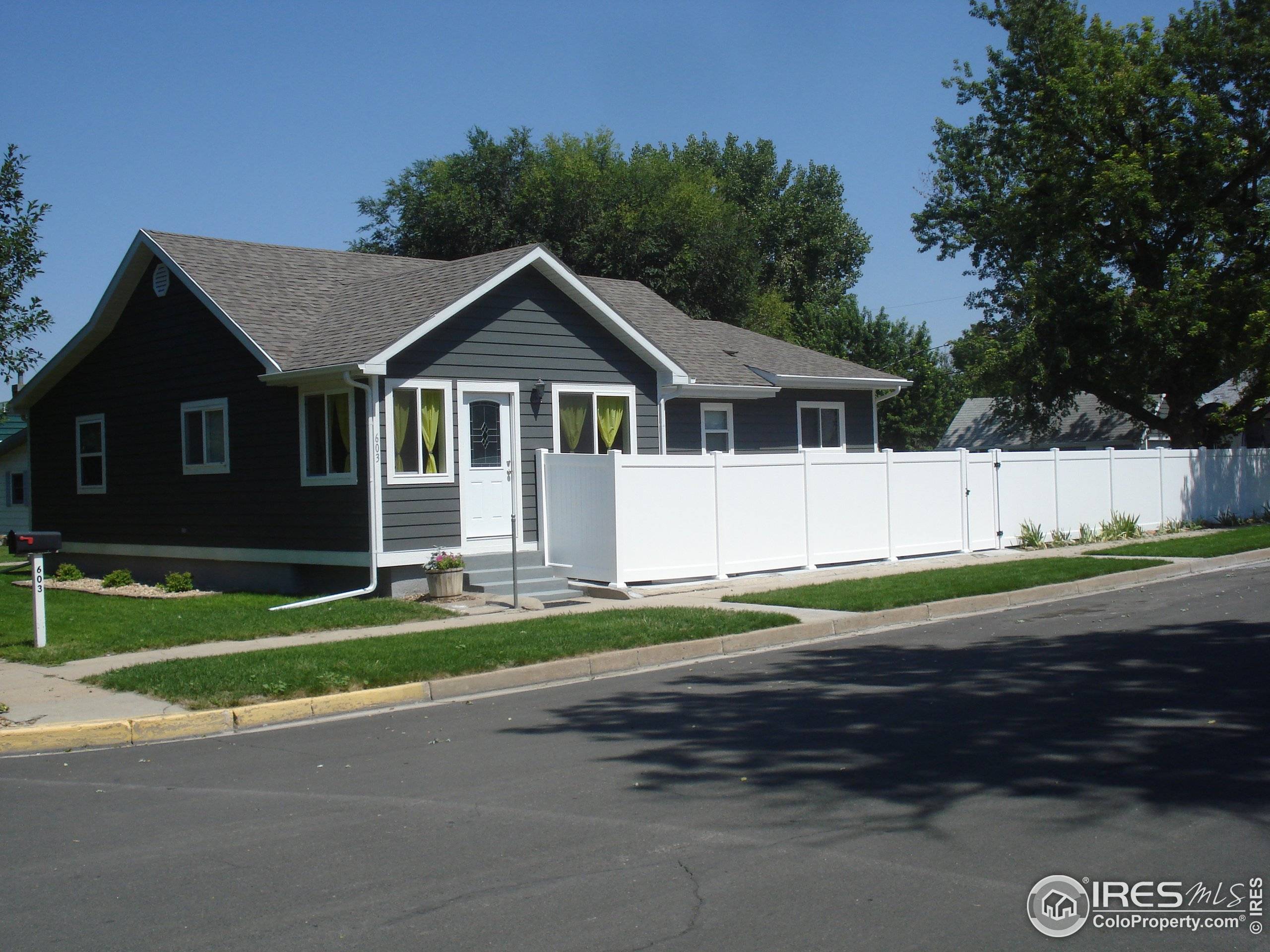 603 Clifton St, Brush, CO 80723