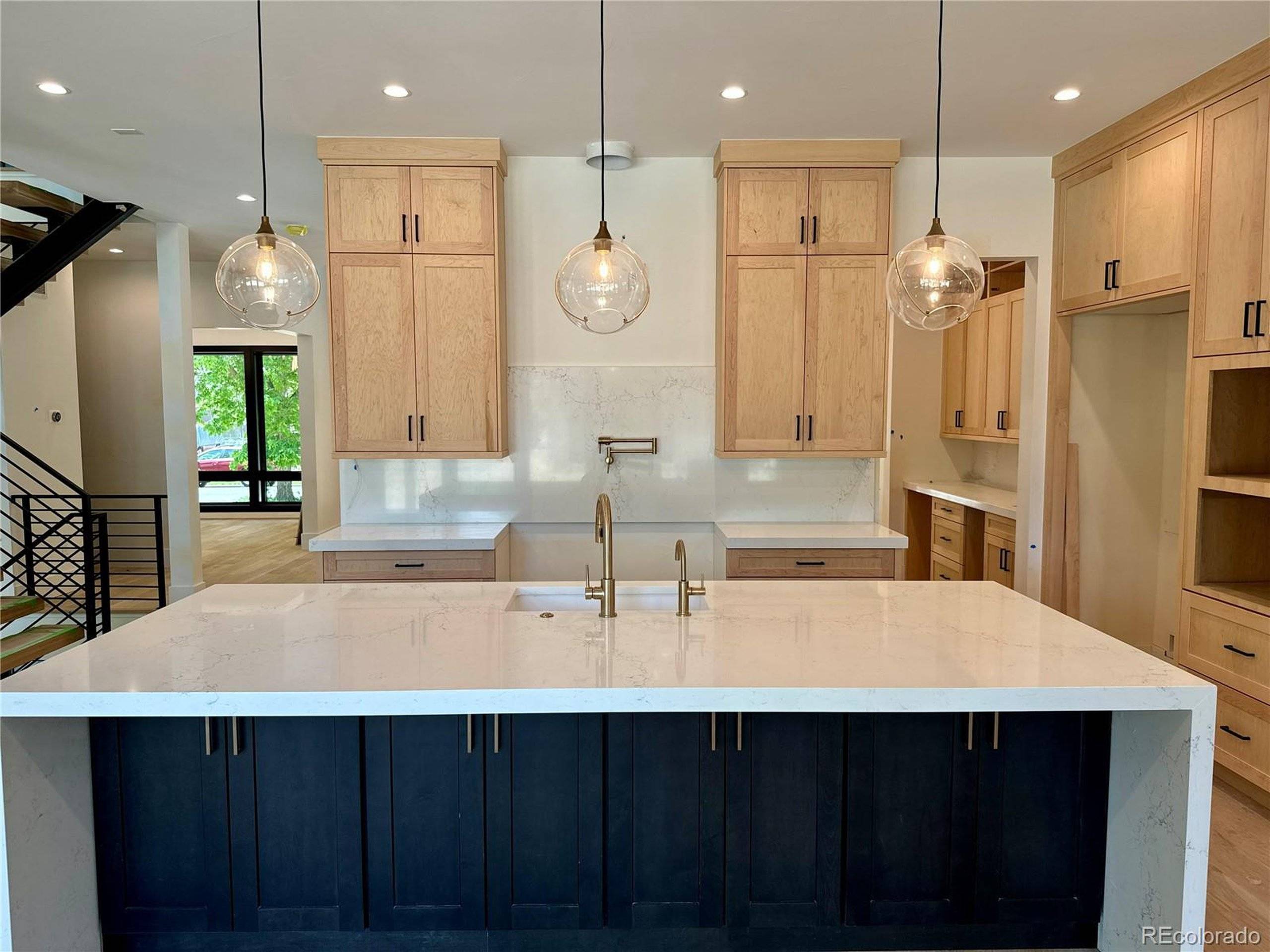 2442 S Saint Paul St, Denver, CO 80210
