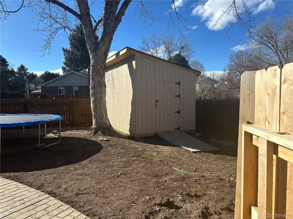 Arvada, CO 80004,6853 Queen St