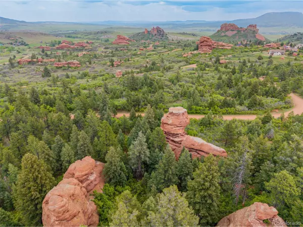 Larkspur, CO 80118,6438 Thunderbird Rd
