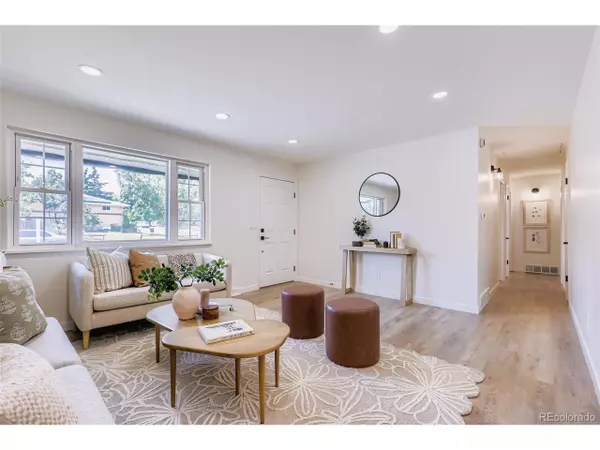 608 S Worchester St, Aurora, CO 80012