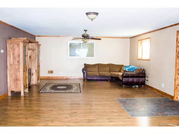 Deer Trail, CO 80105,465 3rd Ave