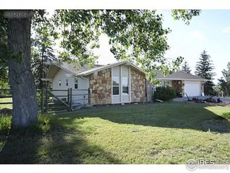 2005 Vaquero St, Longmont, CO 80504