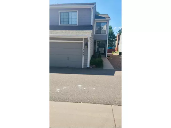 12592 E Cornell Cir, Aurora, CO 80014