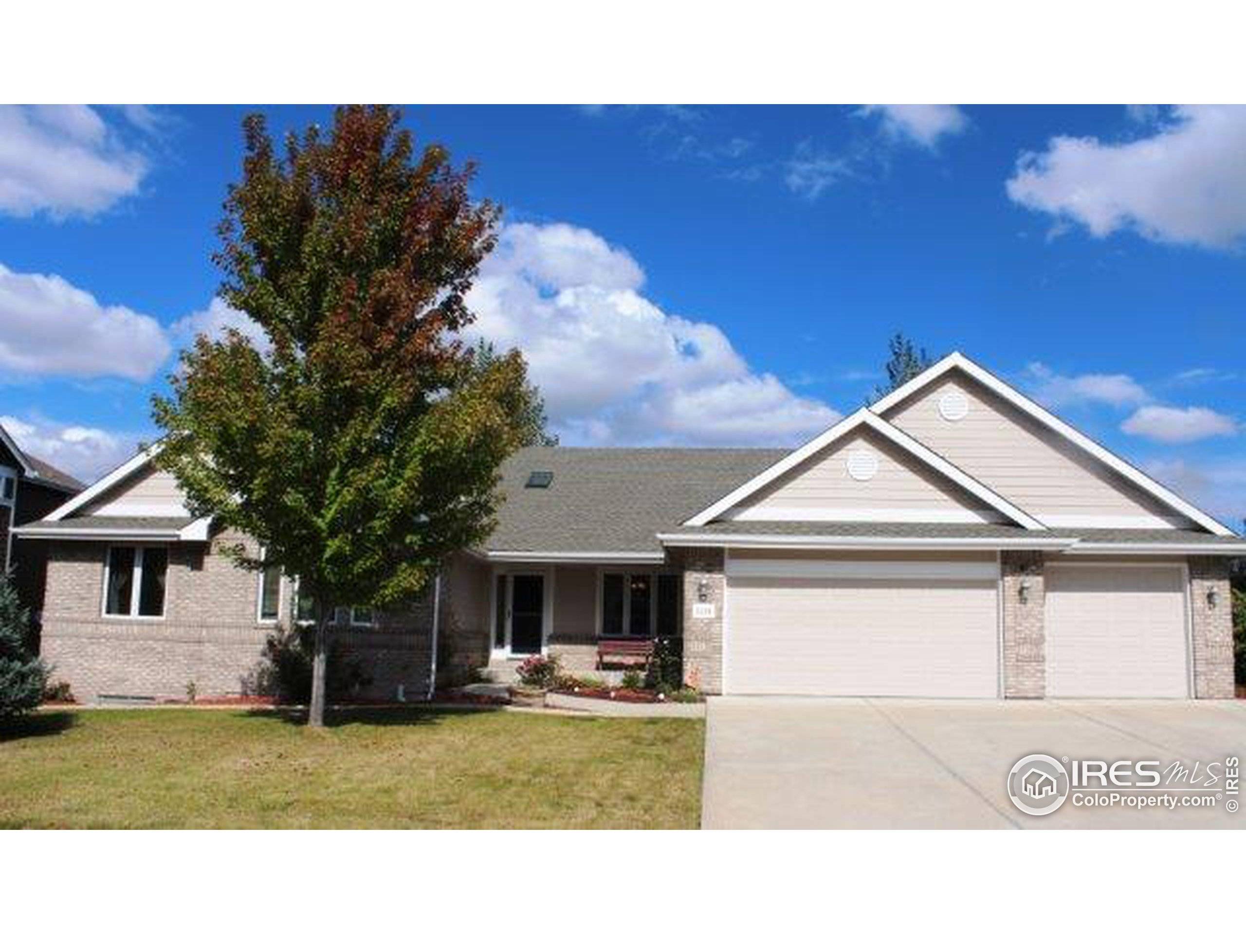 5424 Hunter Dr, Windsor, CO 80528