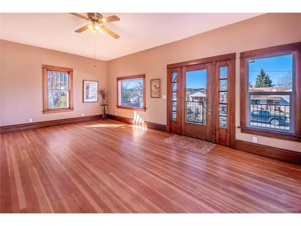 Trinidad, CO 81082,108 E 6th St