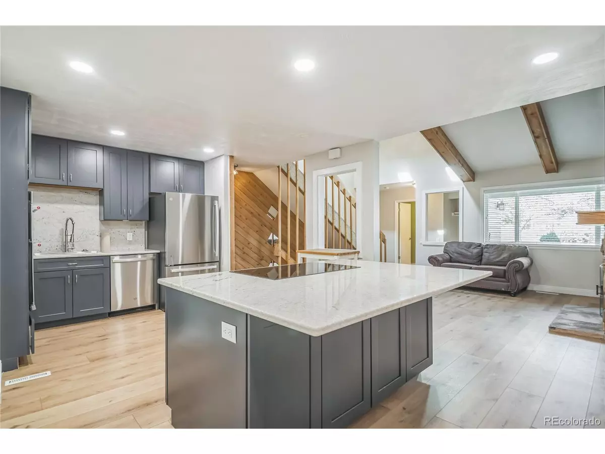 Littleton, CO 80120,1063 W Powers Ave