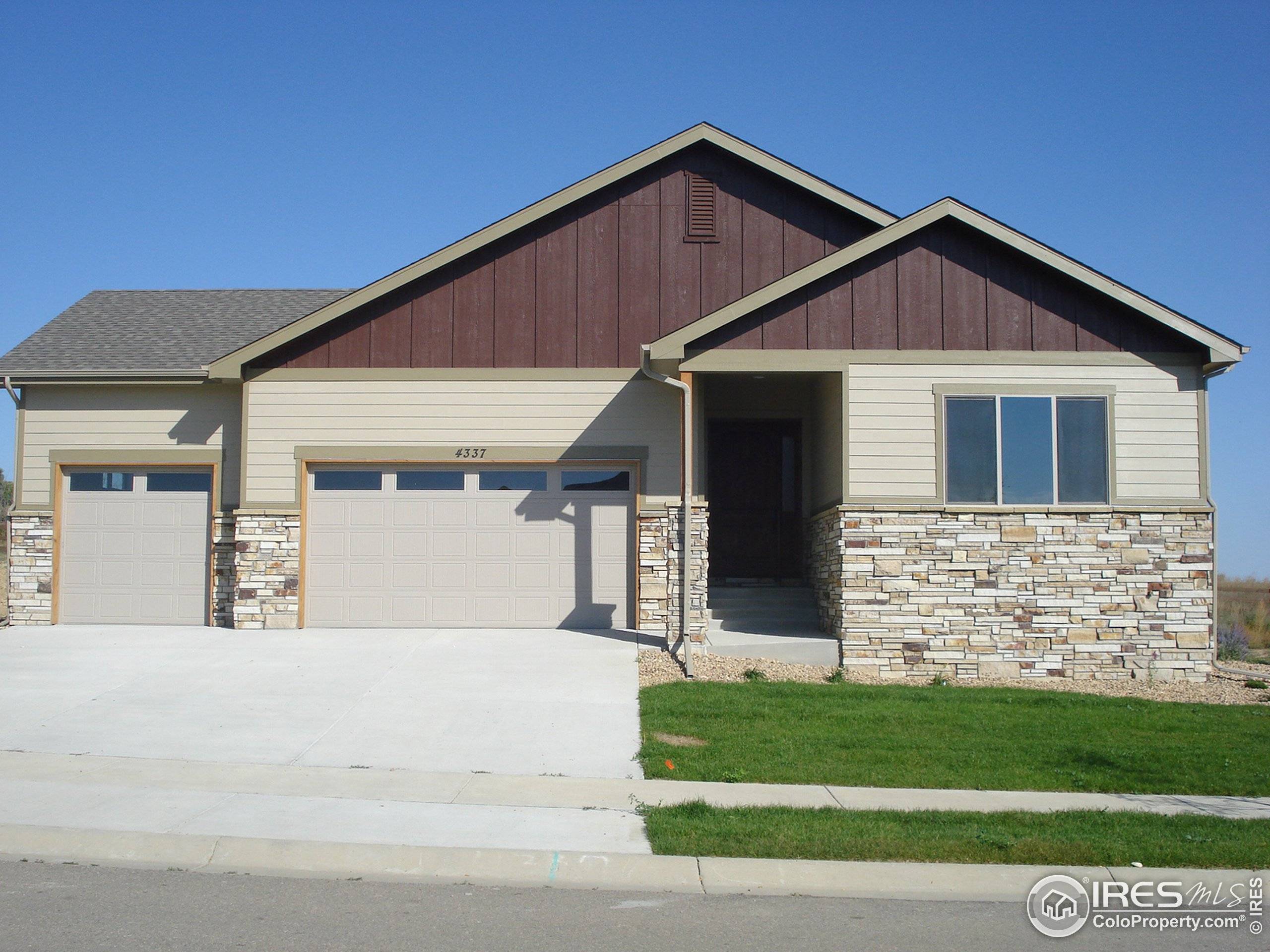 4337 Yarrow Ln, Johnstown, CO 80534