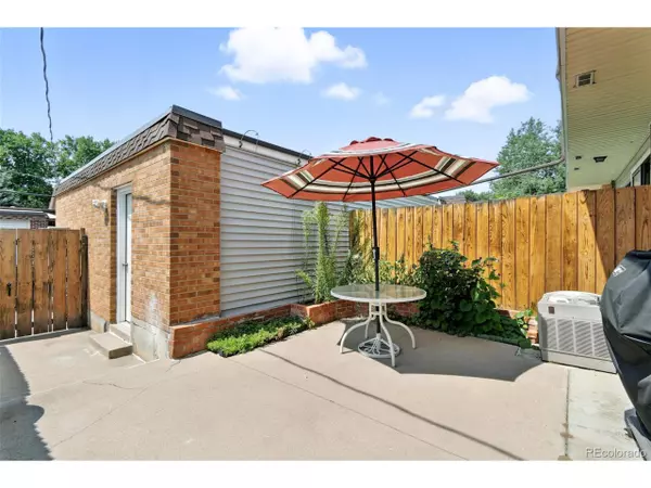 Lakewood, CO 80228,764 S Youngfield Ct