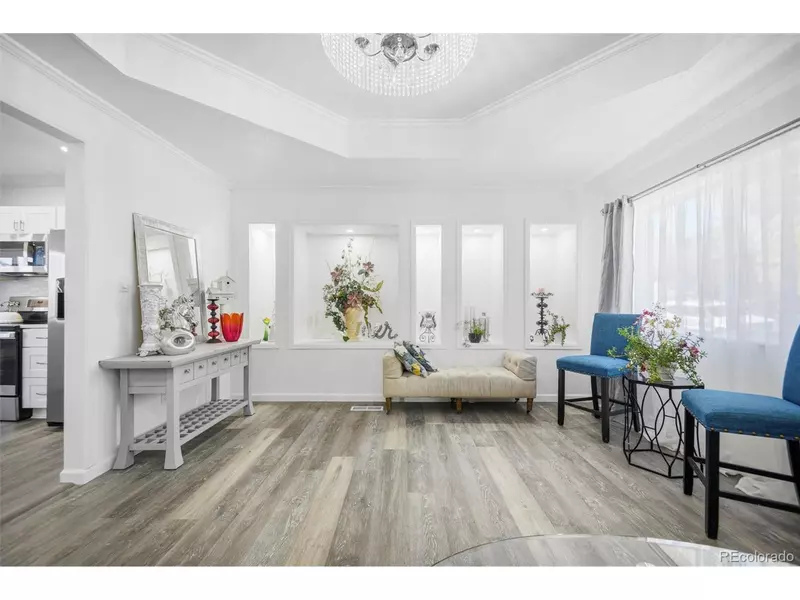 1910 S Knox Ct, Denver, CO 80219