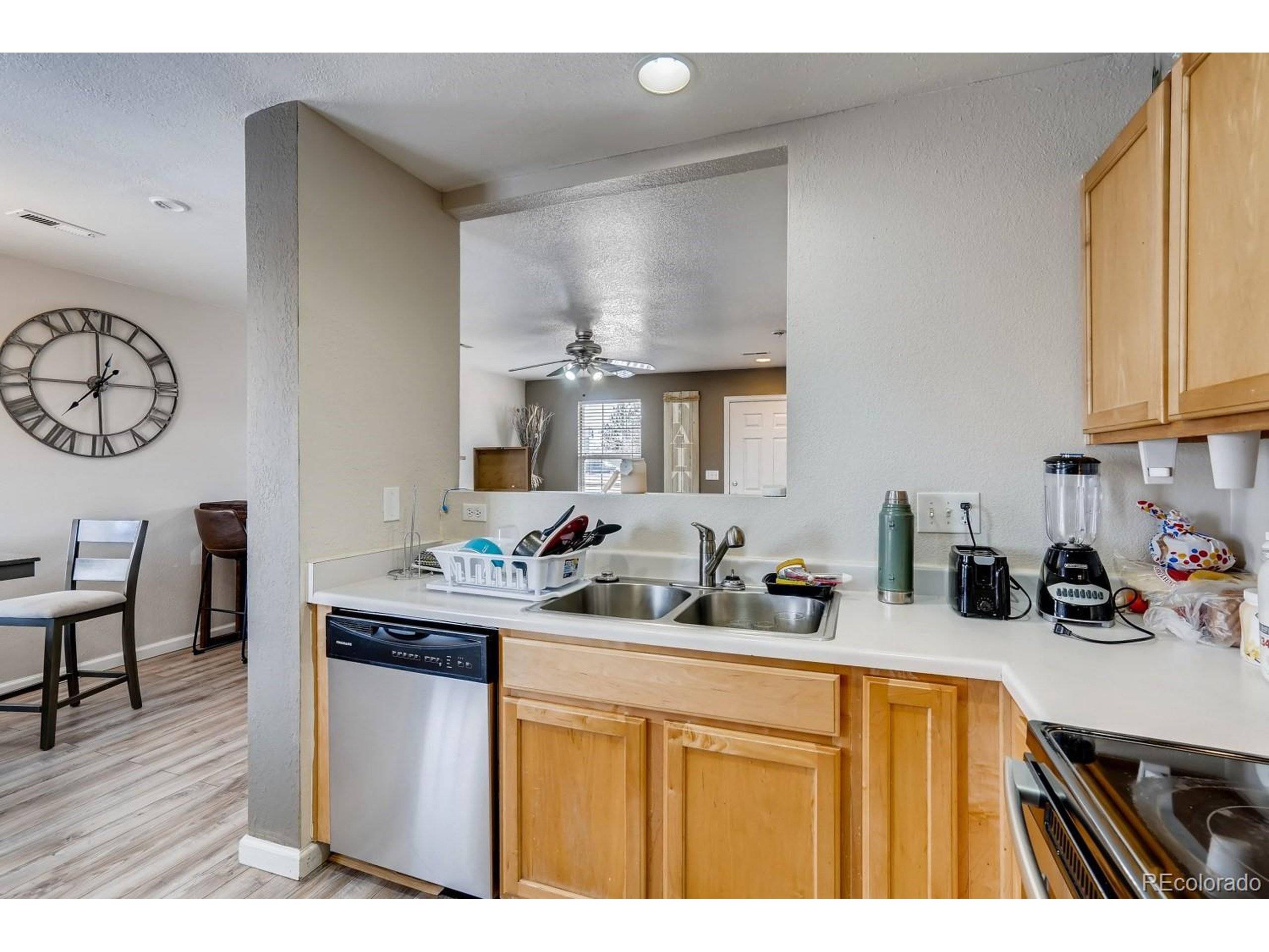 Northglenn, CO 80233,10700 Kimblewyck Cir #111