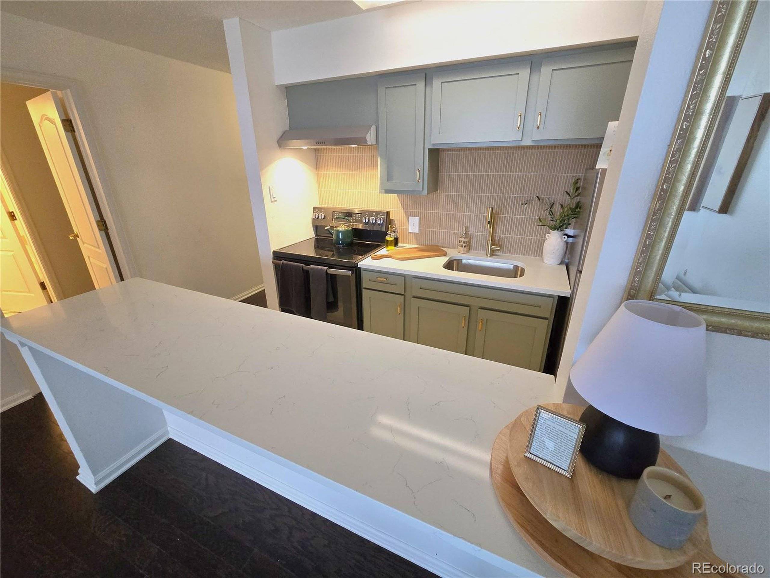 Denver, CO 80202,1020 15th St #21M