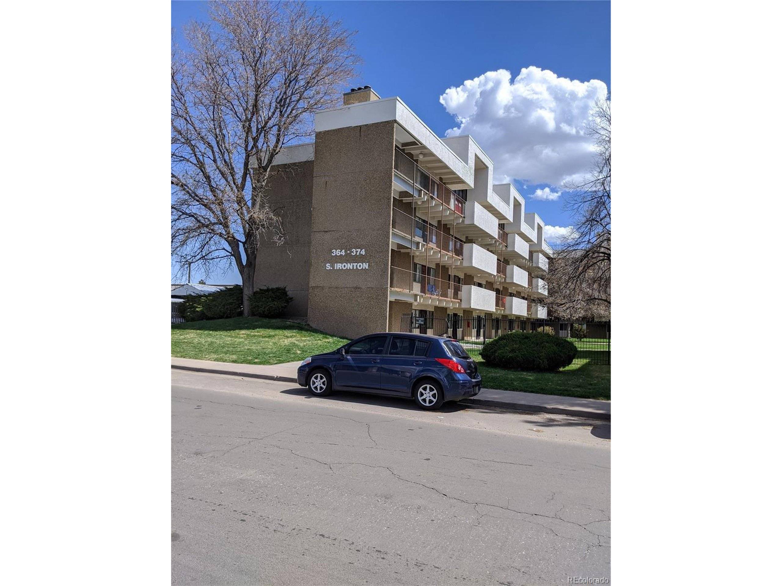 Aurora, CO 80012,364 S Ironton St #328