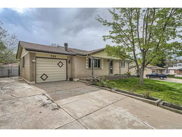 755 Braun St, Lakewood, CO 80401