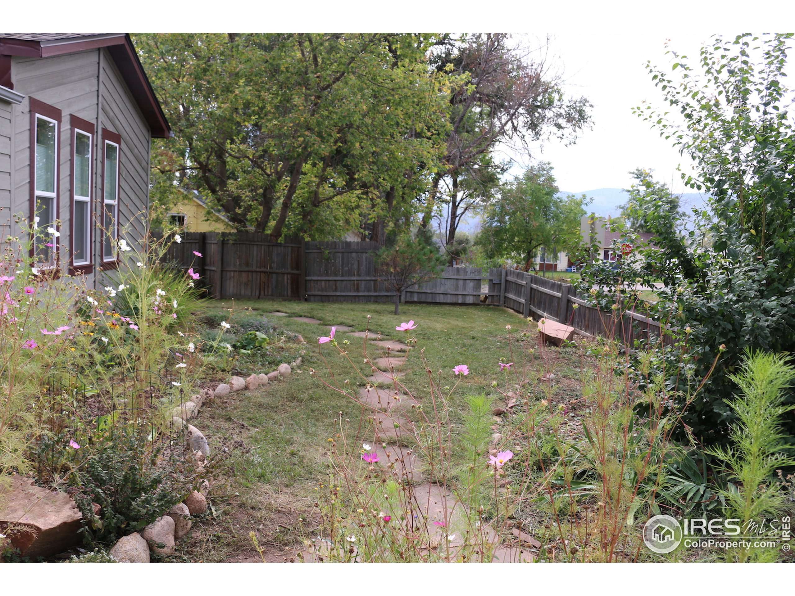 Lyons, CO 80540,824 3rd Ave