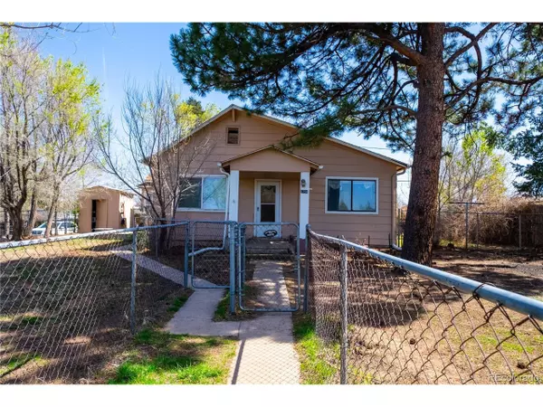 3752 S Delaware St, Englewood, CO 80110