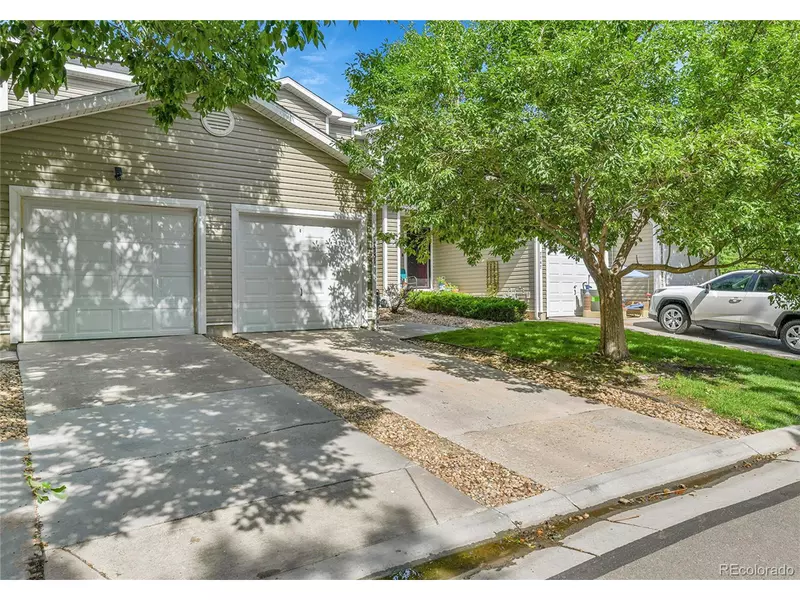 7751 S Kittredge Ct, Englewood, CO 80112