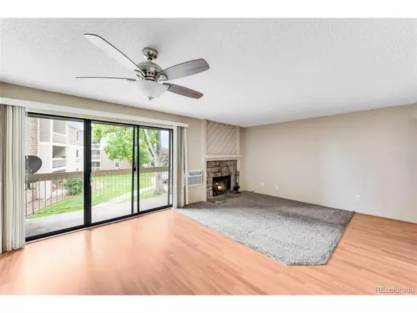 Littleton, CO 80123,4896 S Dudley St #4-7