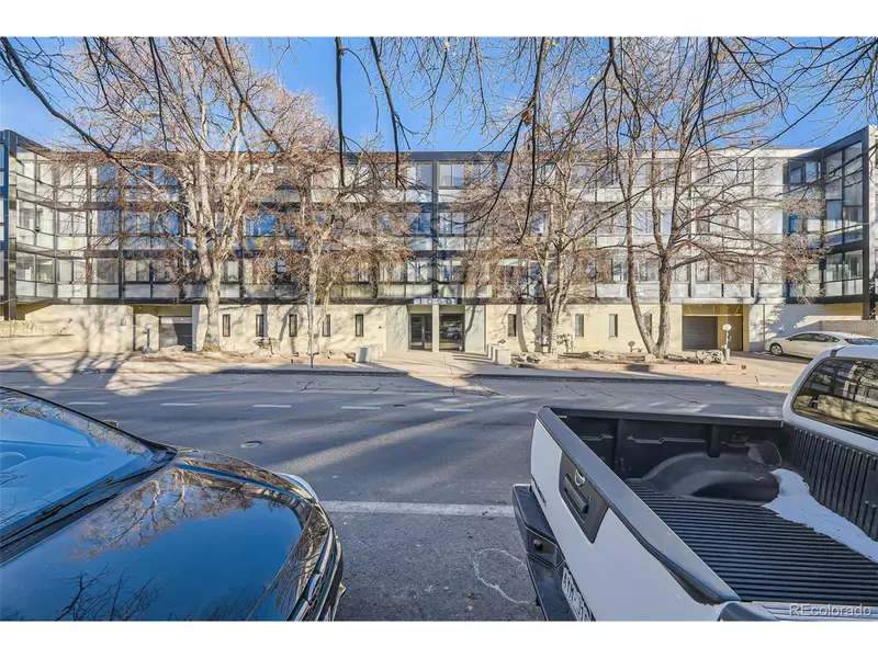1050 N Corona St #215, Denver, CO 80218