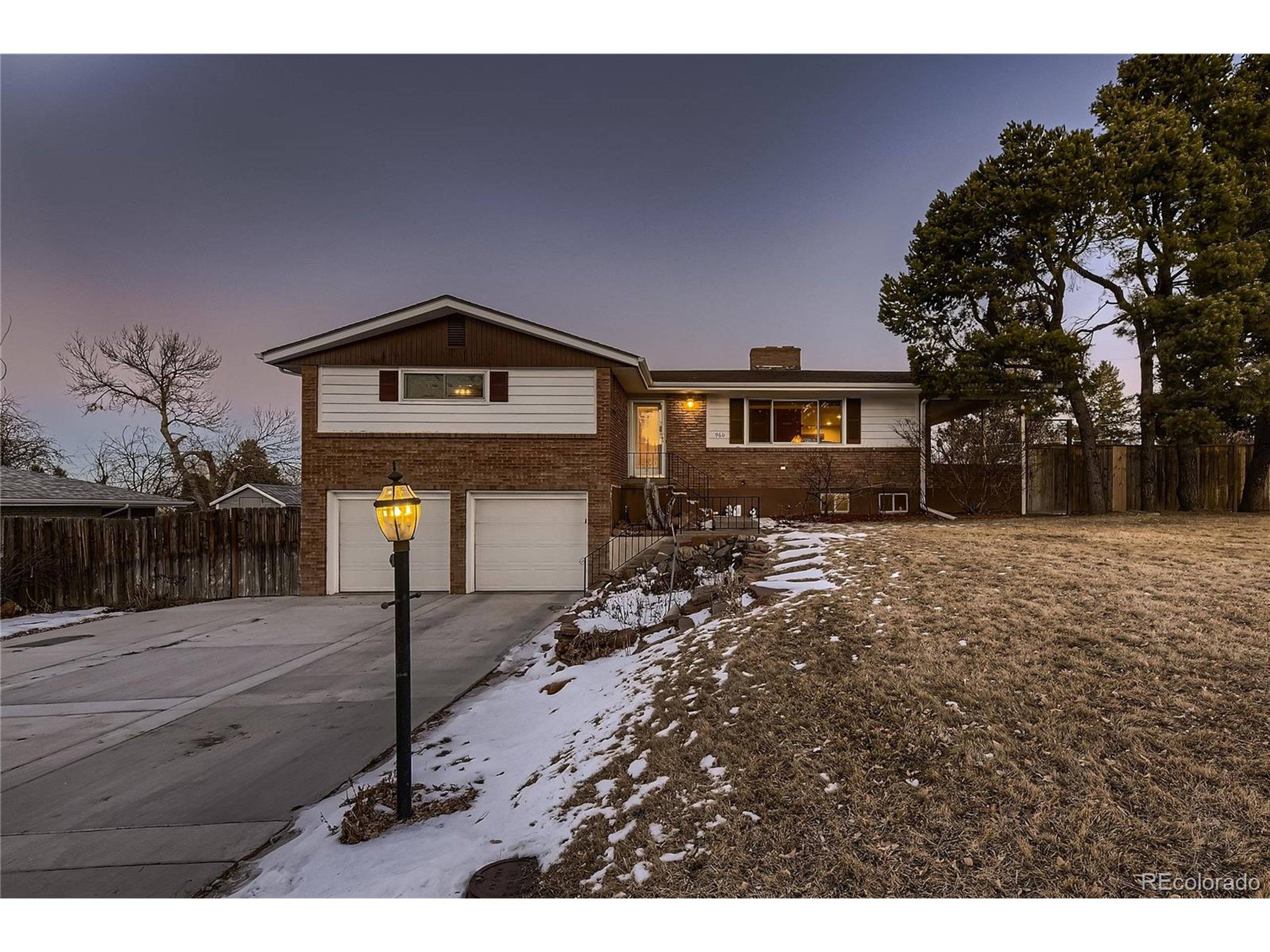 960 S Vance St, Lakewood, CO 80226