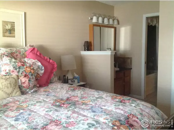 Longmont, CO 80503,2534 Lanyon Dr