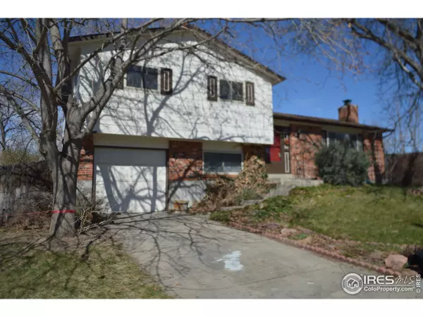 1513 Foster Ct, Longmont, CO 80501