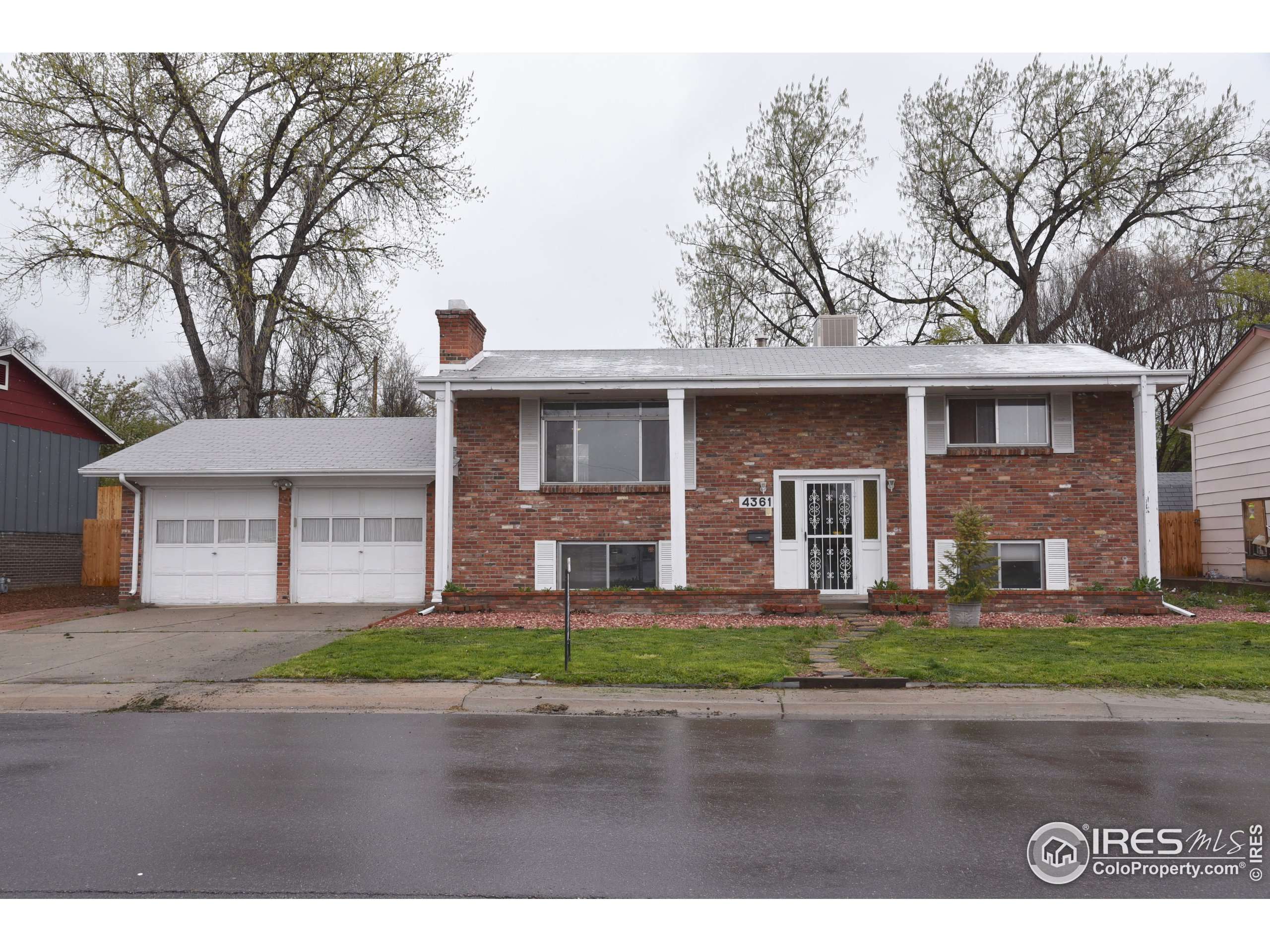 4361 Dixon Dr, Westminster, CO 80031