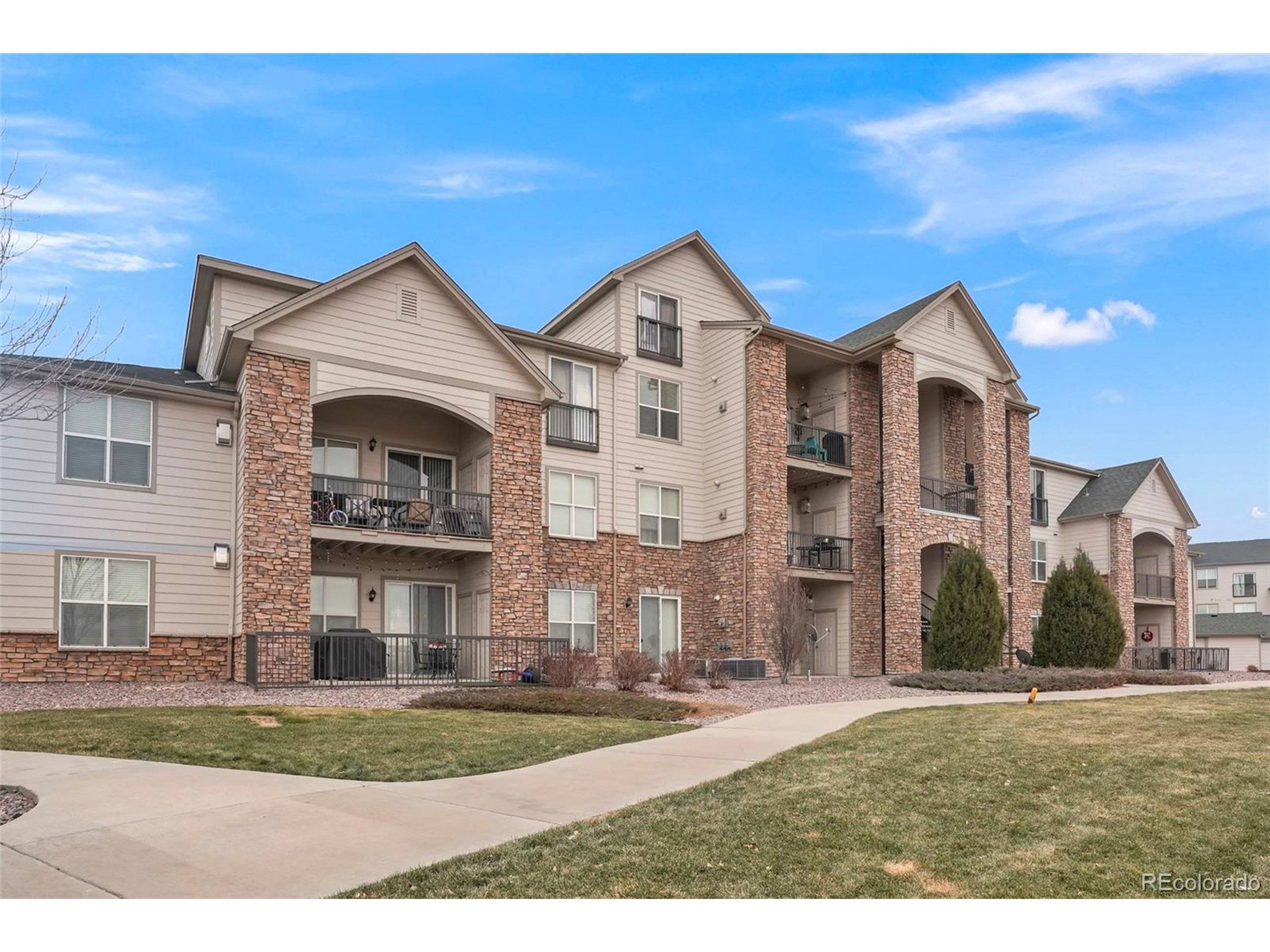 Englewood, CO 80112,7292 S Blackhawk St #2-103