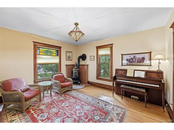 Lyons, CO 80540,418 Seward St