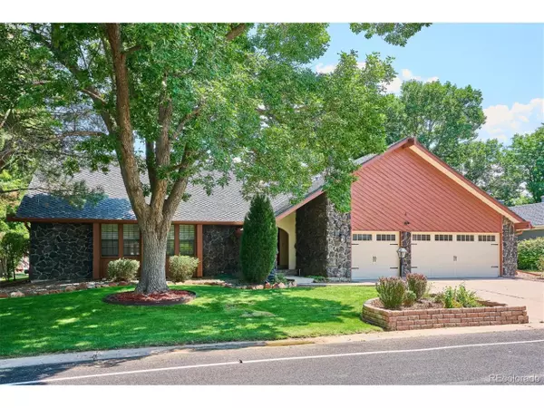 4 Village Ct, Littleton, CO 80123