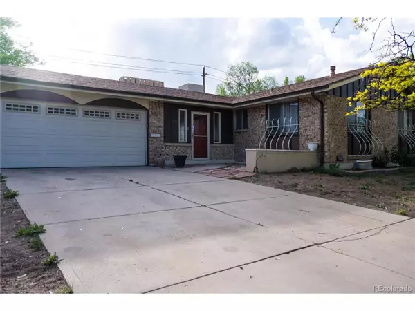 1669 S Flower St, Lakewood, CO 80232