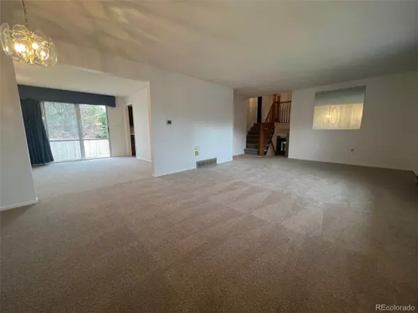 Denver, CO 80237,8632 E Layton Ave