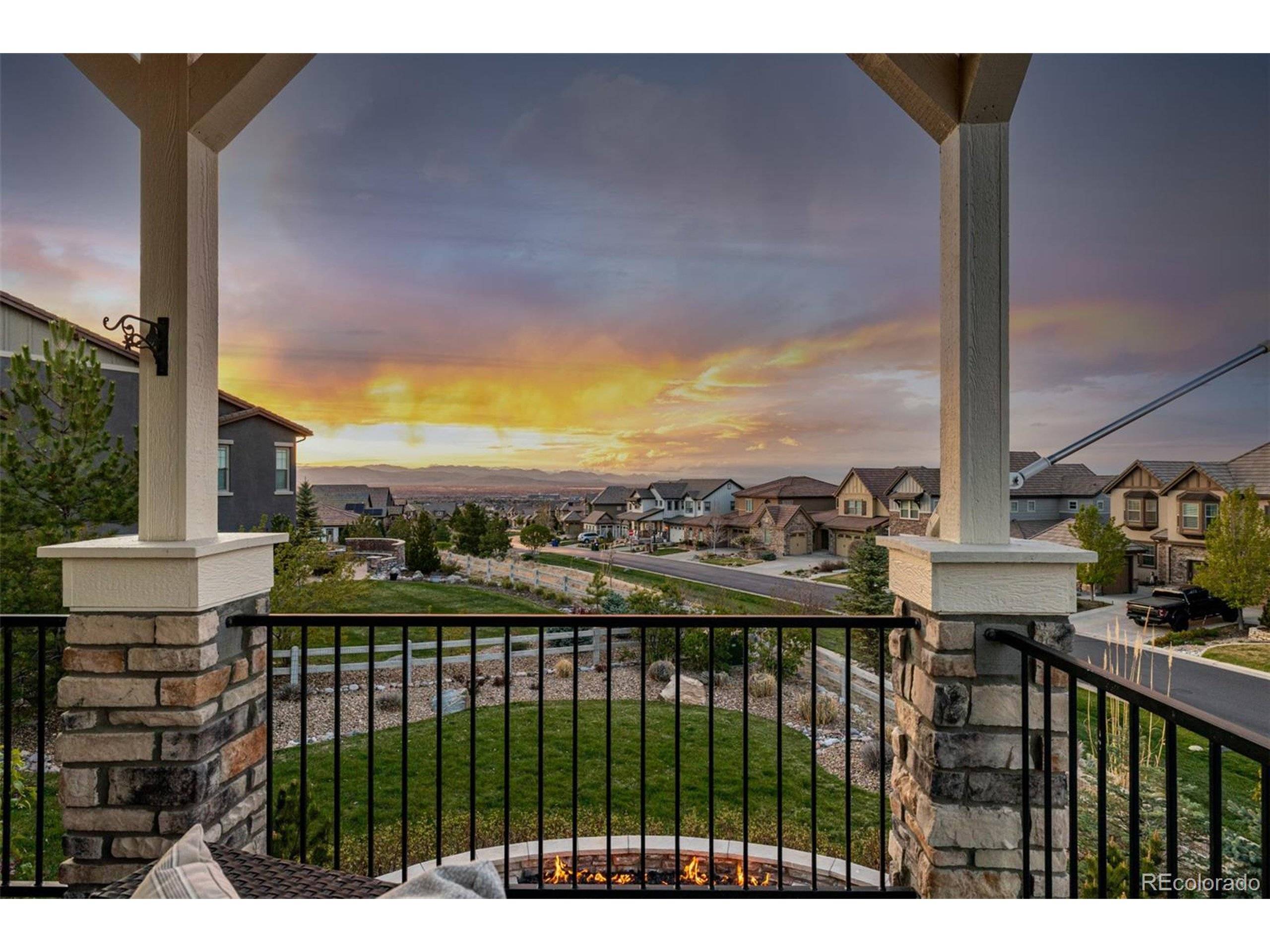 10698 Mountaingate Ct, Littleton, CO 80126