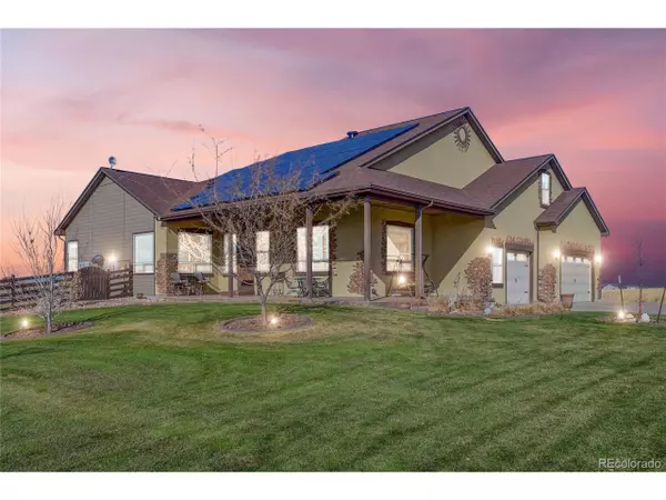2449 S Flint Ridge Ct, Bennett, CO 80102