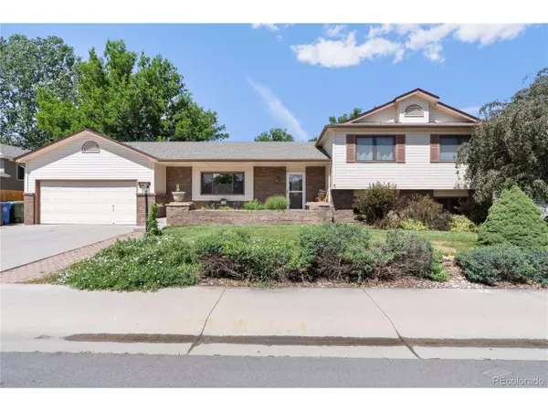 2629 E Redbud Dr, Loveland, CO 80538