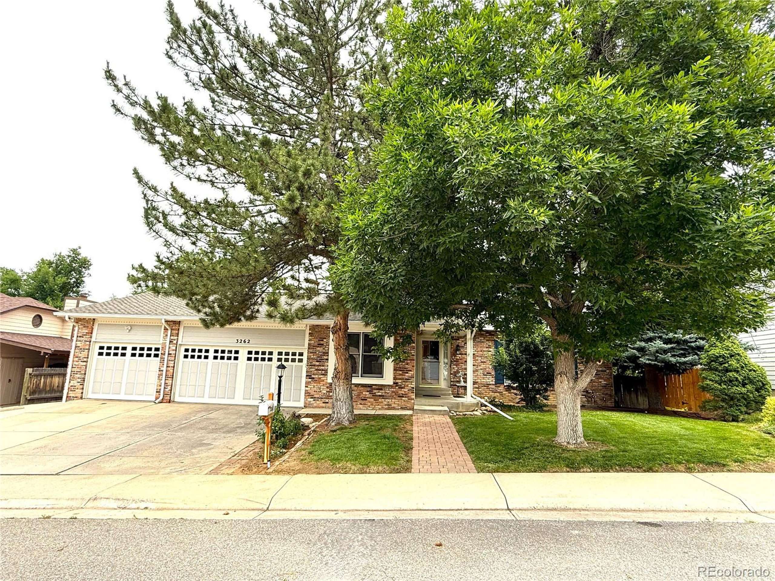 3262 S Salida Way, Aurora, CO 80013