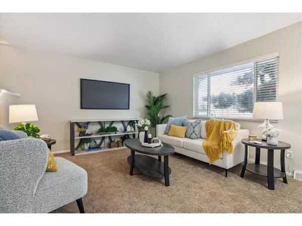 Lakewood, CO 80215,1872 Robb St