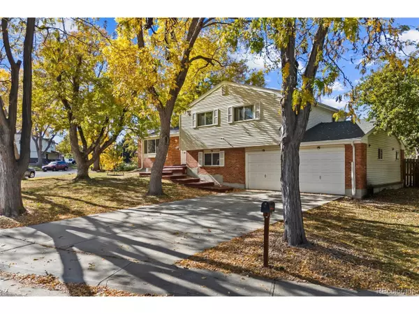 8227 Yarrow Ct, Arvada, CO 80005