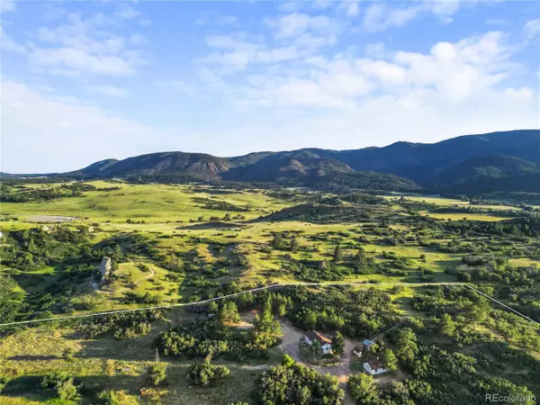 Larkspur, CO 80118,8821 S Perry Park Rd