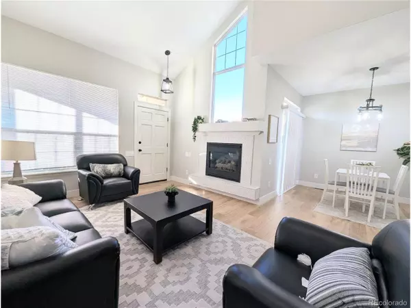 Littleton, CO 80120,2906 W Long Cir #B