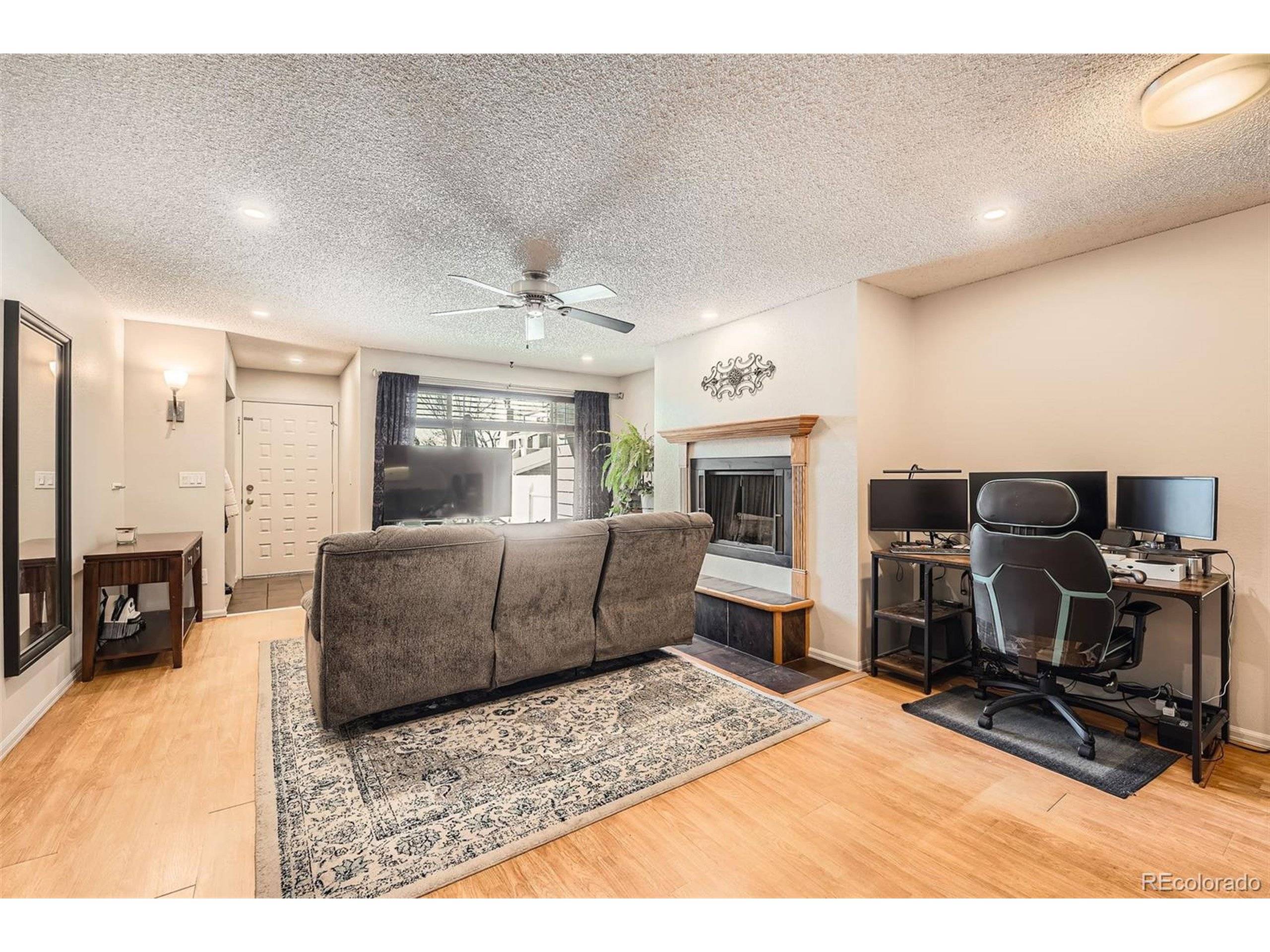 Denver, CO 80231,8095 E Colorado Ave #5