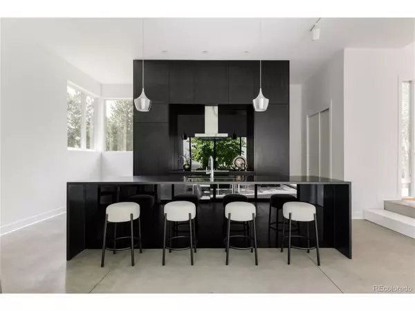 Littleton, CO 80120,5916 S Sycamore St